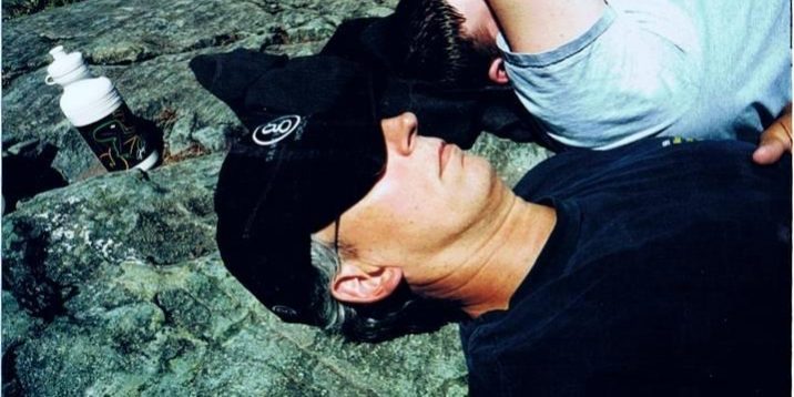 chillin’ waiting to resume my journey